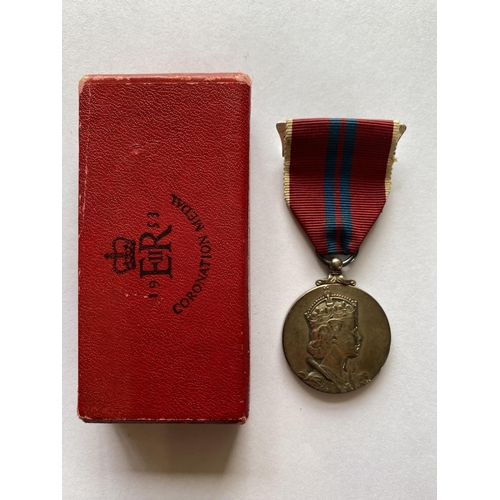 1059 - A GEORGE V SPECIAL CONSTABLES MEDAL AND OTHERS. A police medal 'For Faithful Service in the Special ... 