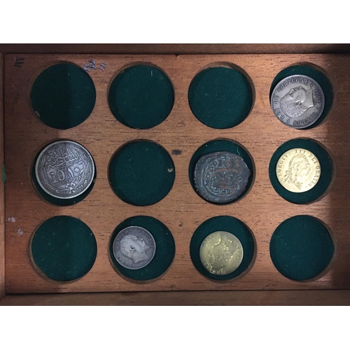 1157 - A VICTORIAN MAHOGANY COIN BOX AND A QUANTITY OF COINS. A mahogany box by T. Cooke and son with brass... 