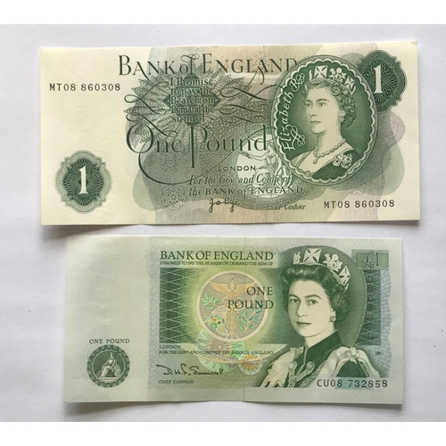 1215 - SERIES 'C' AND 'D' ONE POUND BANKNOTES. Series 'C' Portrait issue one pound Bank notes signed by J.B... 