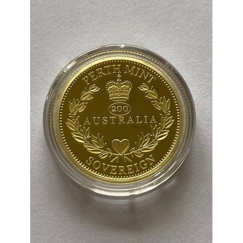 1266 - AN AUSTRALIAN 25 DOLLAR GOLD COIN. Obverse profile portrait of Elizabeth II, r, dated 2019, the reve... 