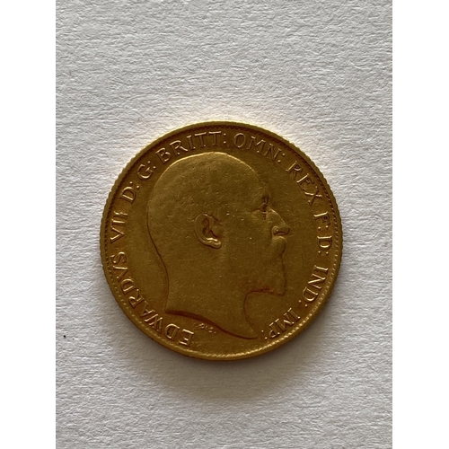 1298 - A HALF SOVEREIGN. An Edward VII Half Sovereign dated 1906.