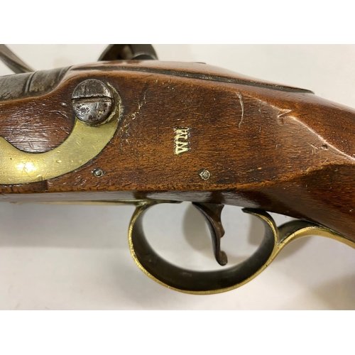 526 - A LIGHT CAVALRY ORDNANCE ISSUE FLINTLOCK PISTOL. Pre New land pattern carbine bore pistol with a 23c... 