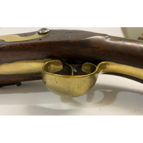 527 - AN ORDNANCE ISSUE NEW LAND PATTERN FLINTLOCK PISTOL. With a 22.5cm tapering barrel with much origina... 