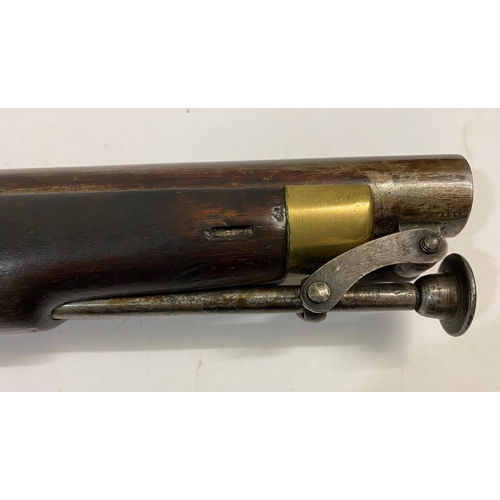 527 - AN ORDNANCE ISSUE NEW LAND PATTERN FLINTLOCK PISTOL. With a 22.5cm tapering barrel with much origina... 