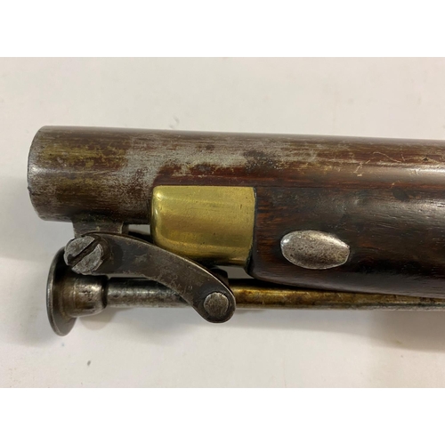 527 - AN ORDNANCE ISSUE NEW LAND PATTERN FLINTLOCK PISTOL. With a 22.5cm tapering barrel with much origina... 