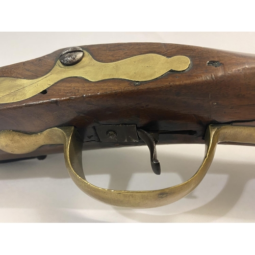 529 - A SEA SERVICE BLUNDERBUSS BY EDWARD JORDAN. A massive blunderbuss or Musketoon with a 61.5cm (24