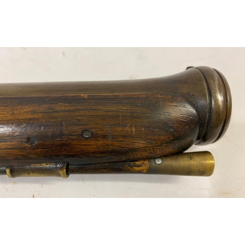 532 - A REPRODUCTION BLUNDERBUSS TYPE GUN. A reproduction Blunderbuss type muzzle loading gun with a 39 cm... 