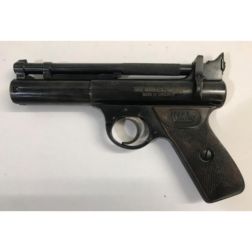 550 - A WEBLEY SENIOR AIR PISTOL. A post war Webley Senior .177 Air Pistol marked to the side of the body ... 