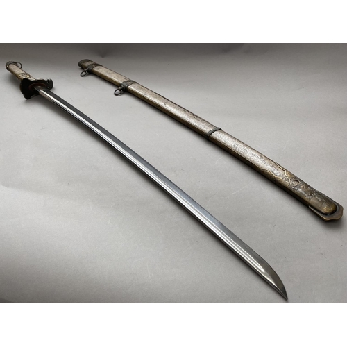 649 - A JAPANESE DIPLOMATIC SWORD, PRESENTATION TATCHI. With a 73cm blade, the Tang reads: Hasebe Kunishig... 