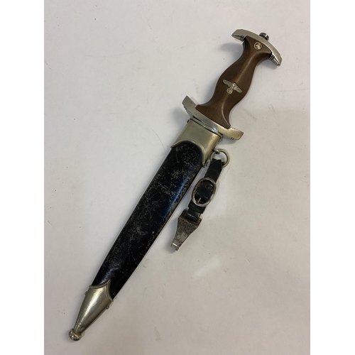 660 - A SECOND WORLD WAR GERMAN SA DAGGER. A Second World War or later SA Dagger, with a 22 cm RZM pointed... 