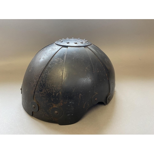 769 - A RARE SECOND WORLD WAR GERMAN PILOT FLIGHT PROTECTION HELMET SSK90. A German pilot flight protectio... 