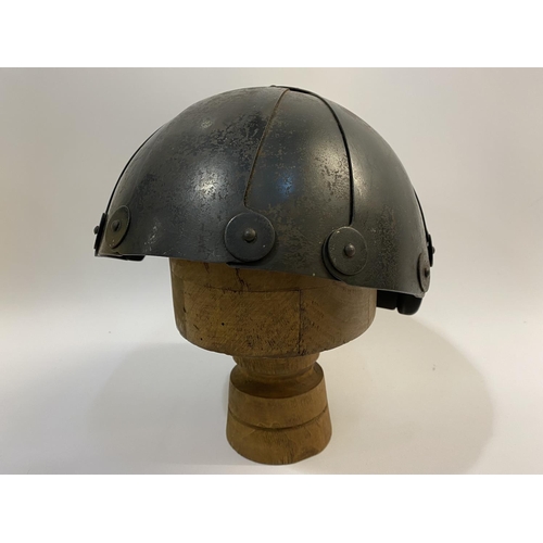 769 - A RARE SECOND WORLD WAR GERMAN PILOT FLIGHT PROTECTION HELMET SSK90. A German pilot flight protectio... 