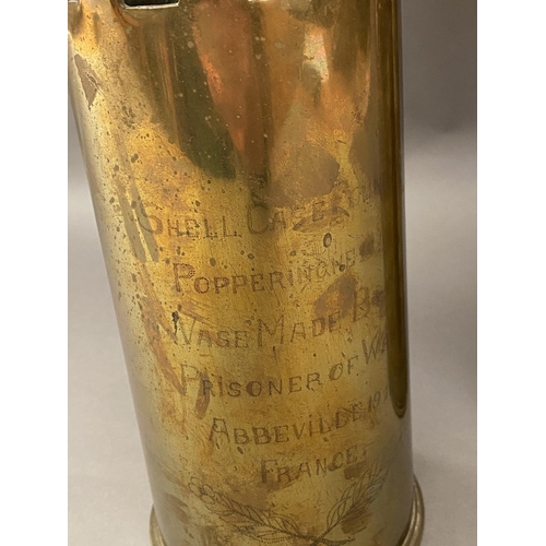 783 - FIRST WORLD WAR TRECH ART/PRISONER WORK SHELL CASE. A brass shell case with decorative pierced and s... 