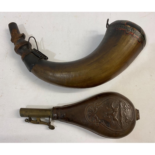 827 - A 19TH CENTURY HORN FLASK AND A SHOT FLASK. A 19th Century continental horn powder flask with shaped... 