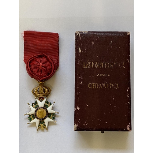 965 - A GOLD AND ENAMEL FRENCH LEGION D'HONNEUR. A Legion D'Honneur Chevalier Officer's award, 2nd Empire ... 