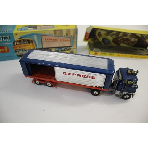 1332 - CORGI MAJOR TOYS - FORD TILT CAB EXPRESS SERVICE Model no 1137, a Ford tilt cab 'H' series Express S... 