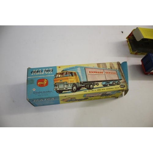 1332 - CORGI MAJOR TOYS - FORD TILT CAB EXPRESS SERVICE Model no 1137, a Ford tilt cab 'H' series Express S... 