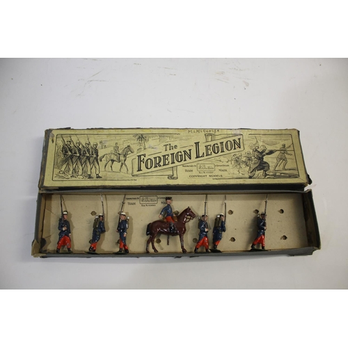 1363 - BRITAINS EGYPTIAN INFANTRY Model No 117 (hand written on end of box), with 8 various figures standin... 