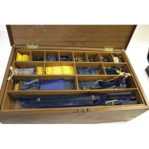 1370 - LARGE BOXED MECCANO - NO 10 a large wooden box with lift out tray and items underneath, marked to th... 