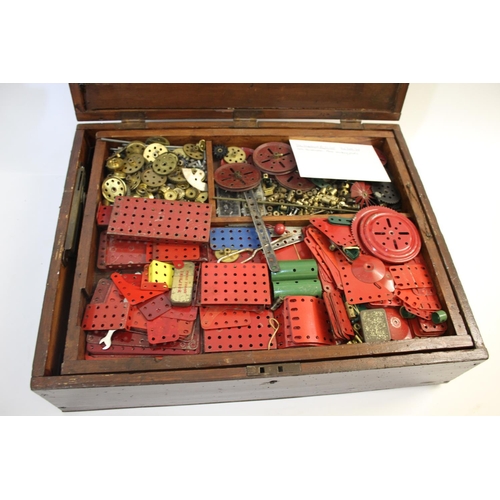 1372 - LARGE MECCANO SET a large wooden box with a lift out tray and layer underneath, with a range of Mecc... 