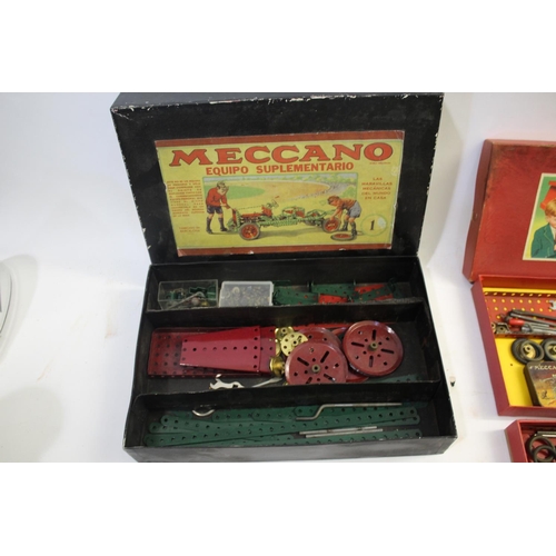 1382 - VARIOUS BOXED MECCANO various boxed sets with contents, mostly Accessorie Outfits including one in a... 