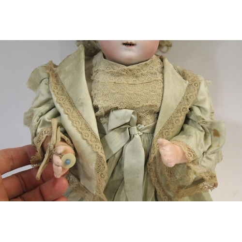 1426 - RARE EARLY STEINER BEBE CLOCKWORK BISQUE HEAD DOLL an early model of a Bebe Parlant Automatique (kic... 