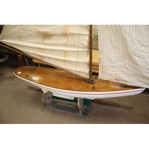 1464 - A LARGE LATE 19THC/EARLY 20THC POND YACHT, BOX OF BOAT MAKING TOOLS & BOOKS - JOSEPH BEARD an unusua... 