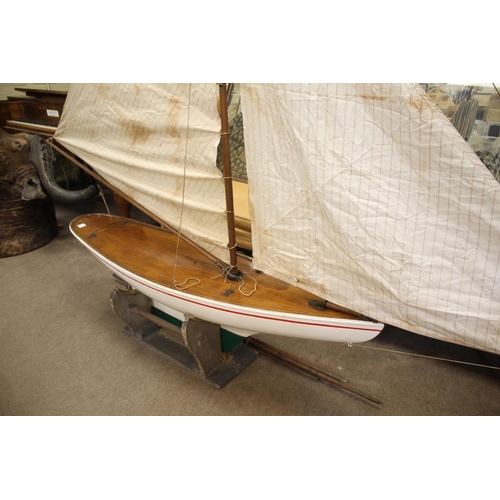 1464 - A LARGE LATE 19THC/EARLY 20THC POND YACHT, BOX OF BOAT MAKING TOOLS & BOOKS - JOSEPH BEARD an unusua... 