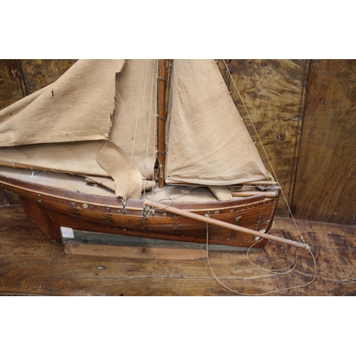 1541 - MODEL OF A BRIXHAM TRAWLER & PRESENTATION CUP - 1890 a detailed model of a Brixham trawler the Daugh... 