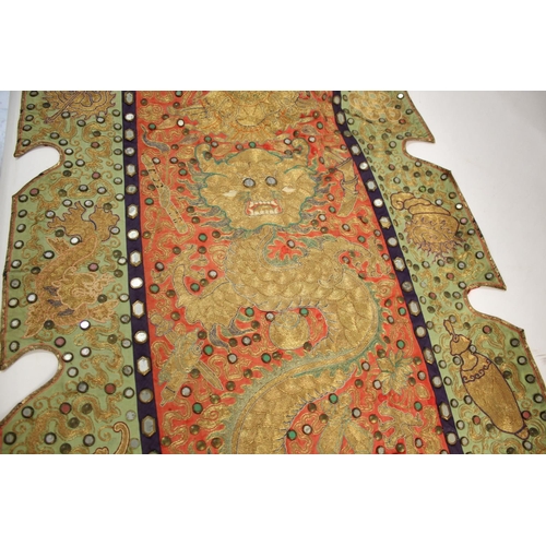 1624 - LATE 19THC/EARLY 20THC CHINESE WALL HANGING with a central dragon embroidered with couched gold thre... 