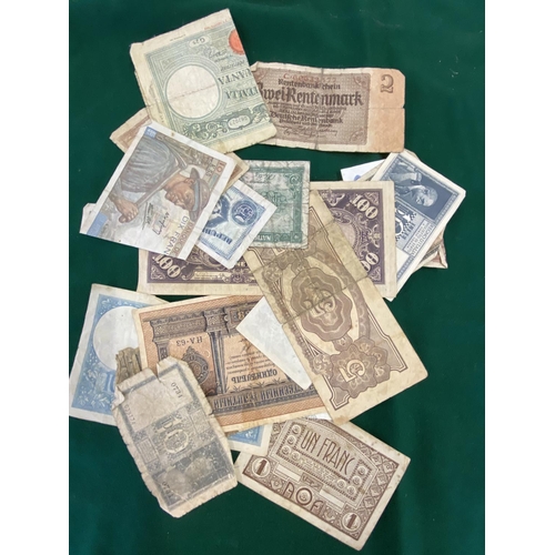 1216 - A LARGE COLLECTION OF BANK NOTES AND SHARE CERTIFICATES. Numerous share certificates, many Russian a... 