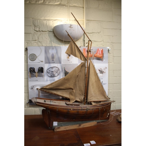 1541 - MODEL OF A BRIXHAM TRAWLER & PRESENTATION CUP - 1890 a detailed model of a Brixham trawler the Daugh... 