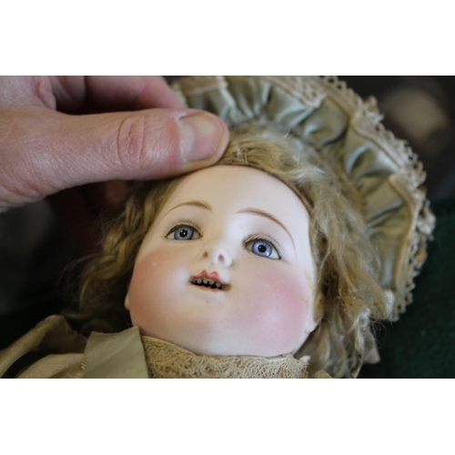 1426 - RARE EARLY STEINER BEBE CLOCKWORK BISQUE HEAD DOLL an early model of a Bebe Parlant Automatique (kic... 