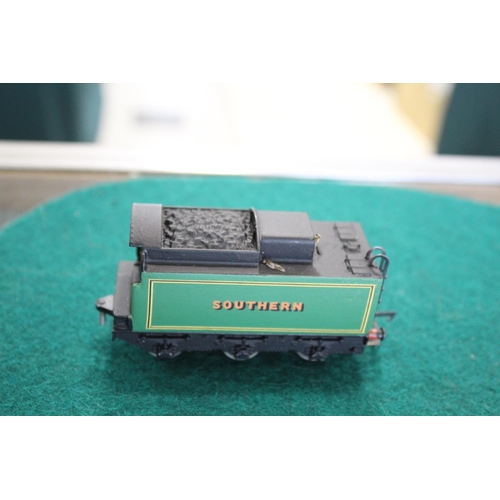 1337 - WRENN BOXED LOCOMOTIVE - LYME REGIS Model No W2237 Lyme Regis locomotive and tender, 4-6-2 Southern ... 