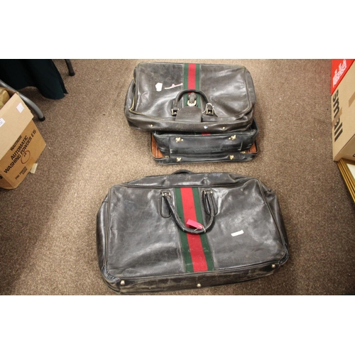 1613 - VINTAGE GUCCI LEATHER LUGGAGE purchased circa 1971, including a leather travelling bag with brass ca... 