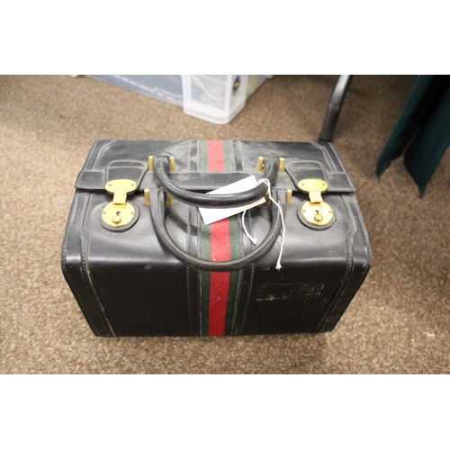 1613 - VINTAGE GUCCI LEATHER LUGGAGE purchased circa 1971, including a leather travelling bag with brass ca... 