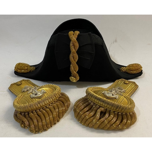 952 - A VICTORIAN NAVAL OFFICERS COCKED HAT, EPAULETTES AND CASE. A Naval Officers cocked hat by Gievves L... 