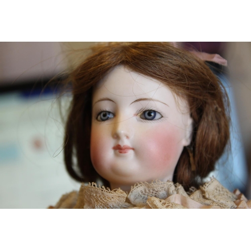 1427 - 19THC FRENCH FASHION DOLL circa 1870, a good quality swivel head on shoulder plate Fashion Doll prob... 