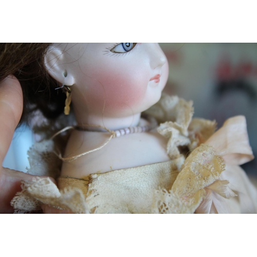 1427 - 19THC FRENCH FASHION DOLL circa 1870, a good quality swivel head on shoulder plate Fashion Doll prob... 