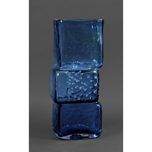 880 - WHITEFRIARS - LARGE DRUNKEN BRICKLAYER VASE a large textured glass vase designed by Geoffrey Baxter,... 