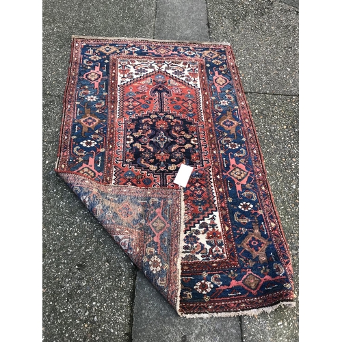 531 - Hamadan Rug, 194cm x 124cm