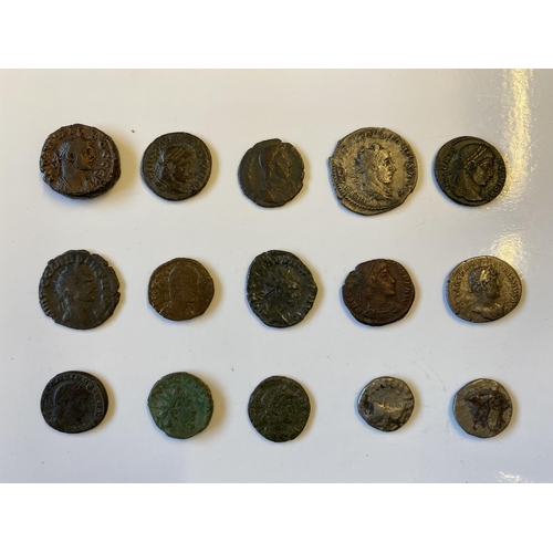 1002 - A COLLECTION OF ROMAN COINS DENARIUS AND SIMILAR. A collection of Roman coins from the reigns of Mar... 