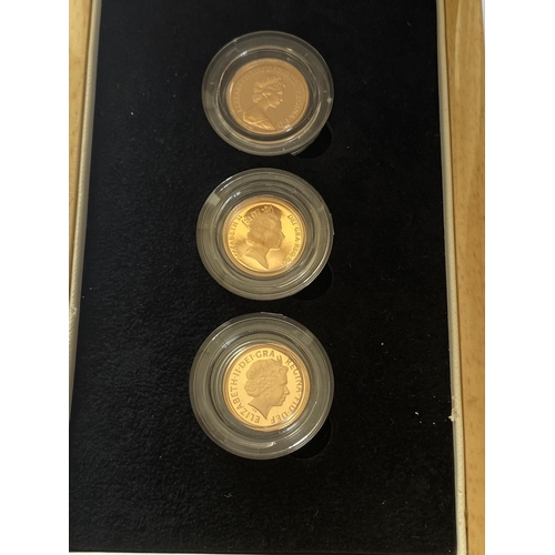 1293 - THE FACES OF QUEEN ELIZABETH II, THREE PROOF HALF SOVEREIGNS. Elizabeth II proof half sovereigns dat... 