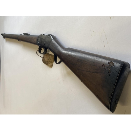 408 - A 19TH CENTURY MARTINI HENRY 577 450 RIFLE. A Martini Henry rifle with an 82.5cm tapering barrel wit... 