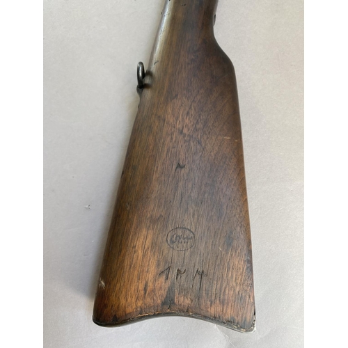 413 - A 19TH CENTURY REMINGTON ROLLING BLOCK CIVIL WAR RIFLE. With an 85cm tapering barrel with folding fo... 