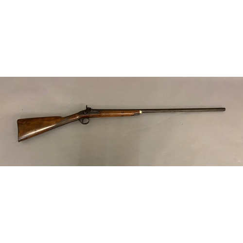 424 - A SINGLE BARREL PERCUSSION SHOTGUN BY W. PARKER. A single barrel muzzle loading gun with an 83cm bar... 