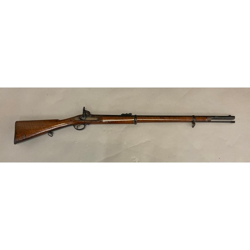 448 - A 19TH CENTURY PERCUSSION FIRING RIFLE. A 19th Century muzzle loading long gun with an 84cm tapering... 