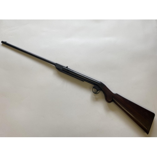 468 - AN EARLY 20TH CENTURY LANES MUSKETEER 177 AIR RIFLE. With a 51cm break barrel marked 'Musketeer' 'La... 