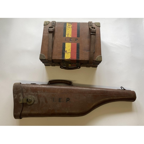 470 - A LEATHER CARTRIDGE CASE AND SIMILAR GUN CASE. A Leather cartridge case by William Evans, 63 Pall Ma... 