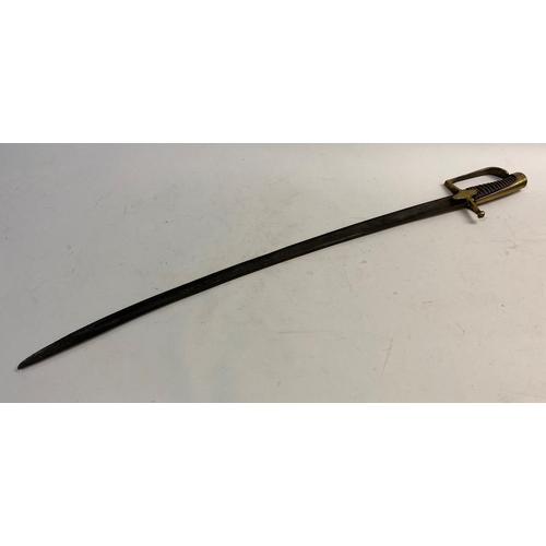 508 - A 19TH CENTURY FRENCH CAVALRY SWORD. With an 80cm curved single edged blade with long fuller, with a... 